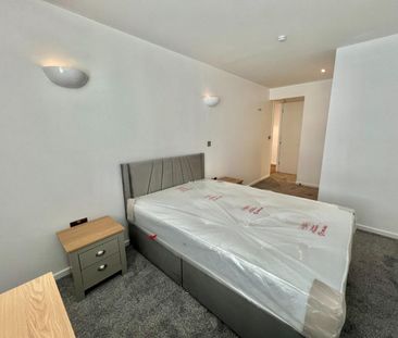 2 bedroom Flat To Let - Photo 6