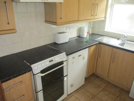 Great 2 Bedroom House, 50 Jerusalem Street, Queens Quarter, Belfast, BT7 1QP - Photo 3