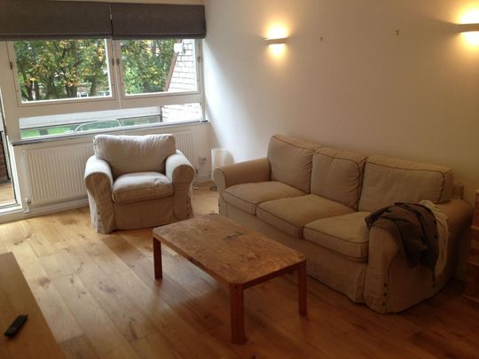 3 bedroom flat to rent - Photo 1