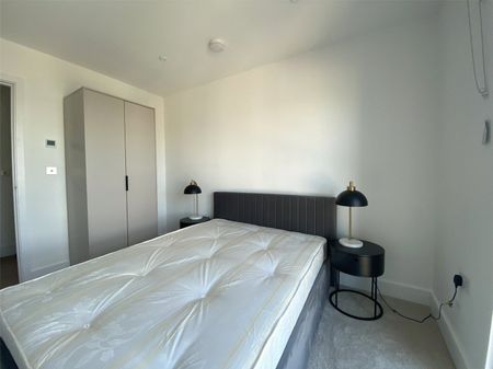 2 - 18 Yelverton Road, London, SW11 - Photo 4