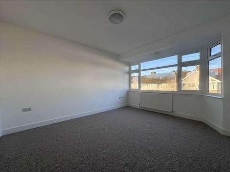 Denecroft Crescent, Hillingdon, UB10 - Photo 3