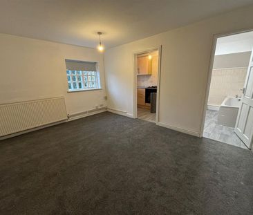 High Street, Tutbury, Burton-On-Trent - Photo 1