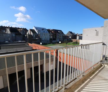 Ruim 2-slaapkamerappartement in het centrum van Blankenberge - Photo 3