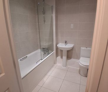 1 Bed Flat, St Cyprian Place, L7 - Photo 2