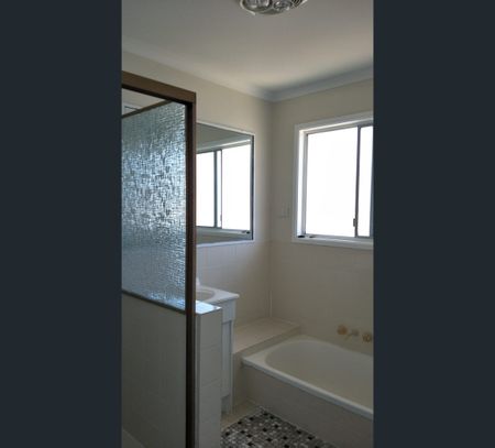 87 Penarth St, Runcorn, Qld 4113 - Photo 3