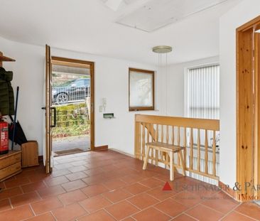 Ihr Rückzugsort im Grünen: Gemütliche Maisonette-Wohnung mit großem... - Photo 1