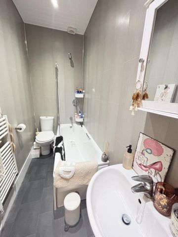 79 Flat 3 Brudenell Grove, Leeds, LS6 1HR - Photo 5