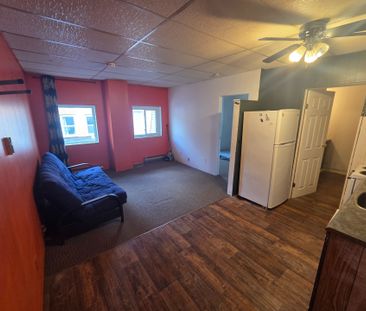 For Lease - 8 Wellington Street Unit# 5, Kawartha Lakes, Ontario - Photo 2