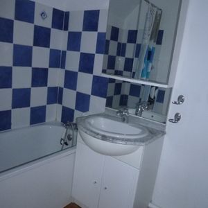 Location Appartement 3 pièces 47m² - Photo 2