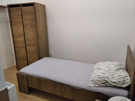 Kiadó felújított lakás - Pécs - Fotó 2