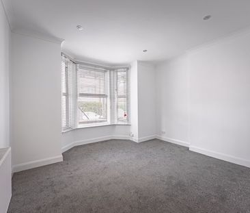 Victoria Grove, Southsea - Photo 2