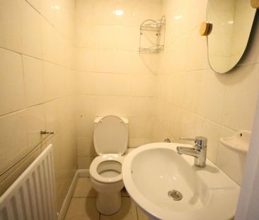 Studio to rent - Photo 6