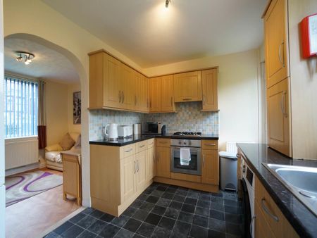 108 Caernarfon Road - Photo 5