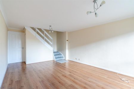 2 bed terraced house to rent in Launceston Close, Newcastle Upon Tyne, NE3 - Photo 3