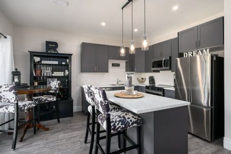 For Lease - 87 Buchanan Avenue, Prince Edward County, Ontario - Photo 3