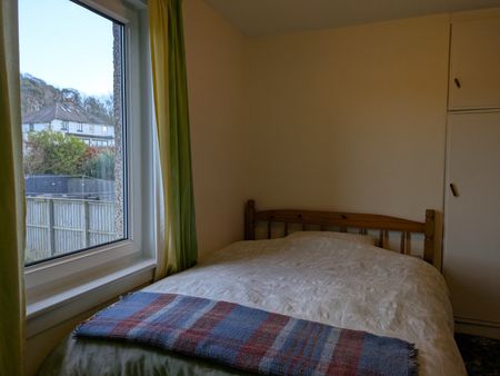 Room in a Shared House, Clermiston Crescent, EH4 - Photo 3