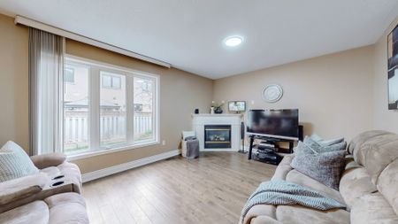 For Lease - 30 HOPECREST Place, Brampton, Ontario - Photo 2