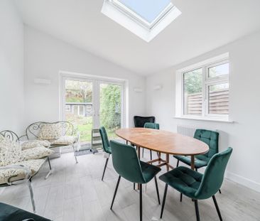 3 bedroom terraced house to rent - Photo 3