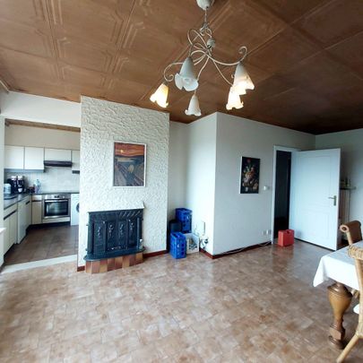 Verzorgd appartement met twee slaapkamers en garagebox. - Photo 1