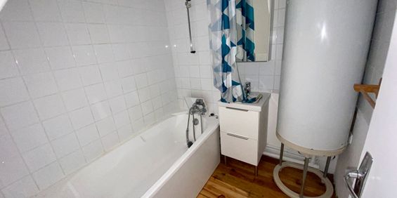 Location Appartement 2 pièces 27m² - Photo 3