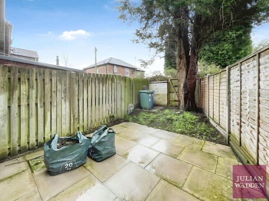 2 bedroom terraced house to rent - Photo 1