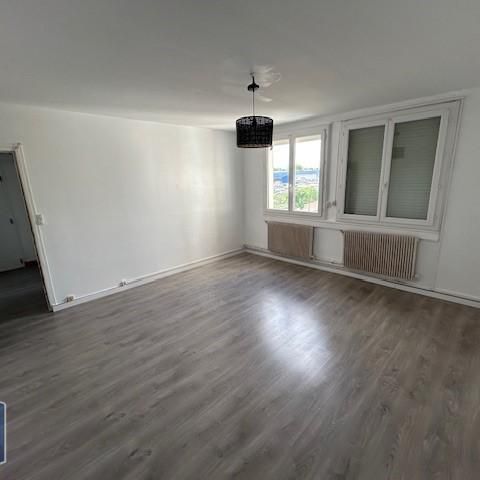 Location Appartement 2 pièces 57m² BOURGES 18000 - Photo 1