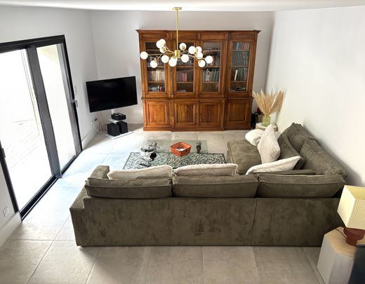Location Appartement 3 pièces 109m² BOUC BEL AIR 13320 - Photo 1