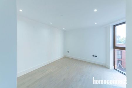 3 bedroom flat to rent - Photo 5