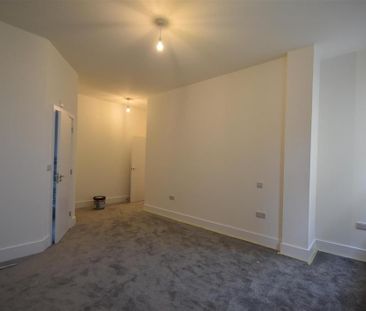 3 bedroom apartment to rent - Photo 5