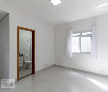 Casa para alugar com 40m², 1 quarto e sem vaga - Foto 2