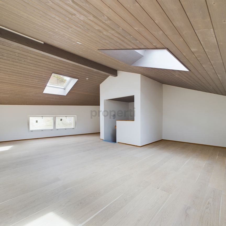 Charmante und moderne 2.5-Zimmer-Maisonette in idyllischer, ländlicher Umgebung in Wyningen - Photo 1