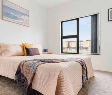 Home in Mangere - Photo 1