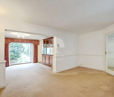 4 bedroom semi-detached house to rent - Photo 5