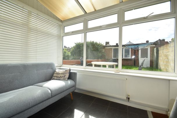 5 bedroom house to rent - Photo 1