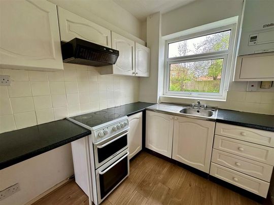 3 bedroom semi-detached house to rent - Photo 1