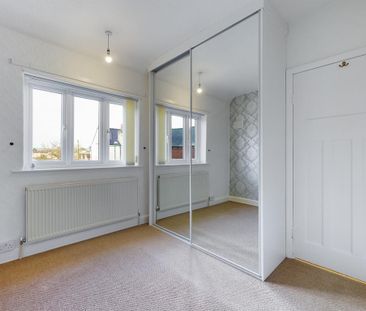 3 bedroom detached house to rent - Photo 3