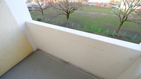 Beim Basler Rheinhafen im Dreiländereck - Photo 4