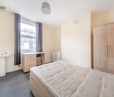 5 bedroom terraced house to rent - Photo 3