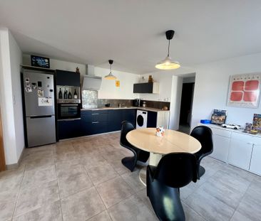 Location Appartement 3 pièces 56m² LUC LA PRIMAUBE 12450 - Photo 5