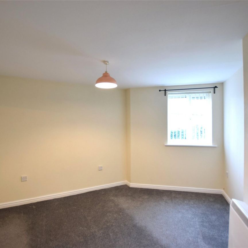 Windsor Court, Felling, NE10 - Photo 1