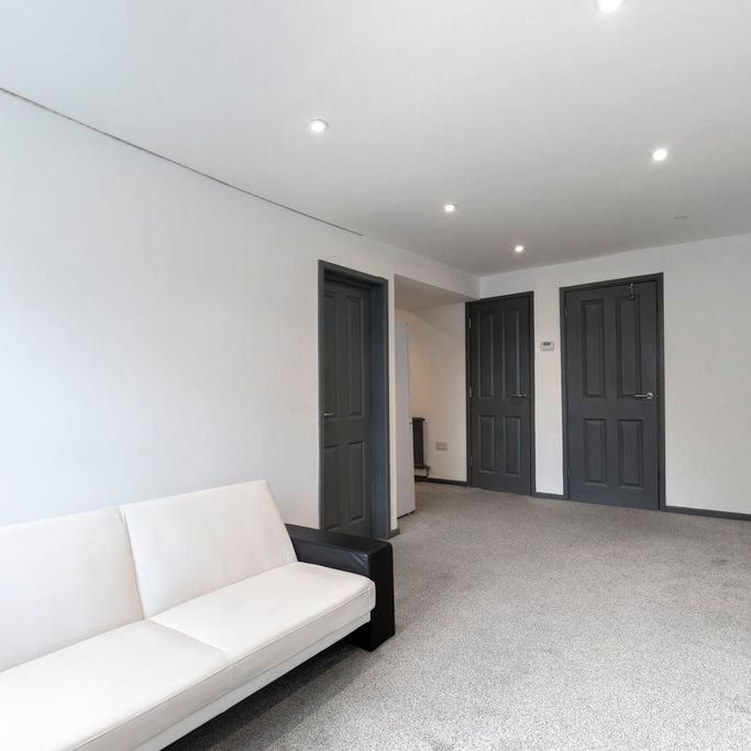 Westgate Street, Gloucester GL1 2PG - Photo 1
