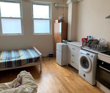 Studio Flat, Hornsey Road, N19 - Photo 4