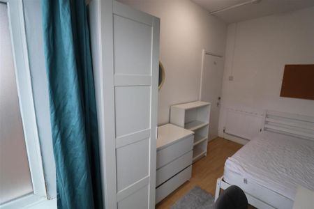 4 bedroom house share to rent - Photo 2