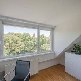++NEU++ Wohnen mit Weitblick! Gepflegte 4-Zimmer-Mietwohnung mit 19 m² Südterrasse und Klimaanlage - Foto 3