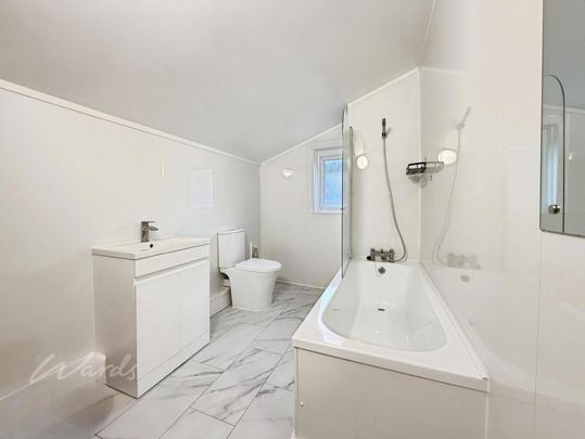 2 bedroom end of terrace house to rent - Photo 1