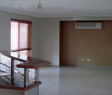 Relaxed coastal lifestyle - Photo 1