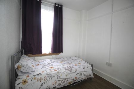 1 Bedroom Room To Let - Photo 4