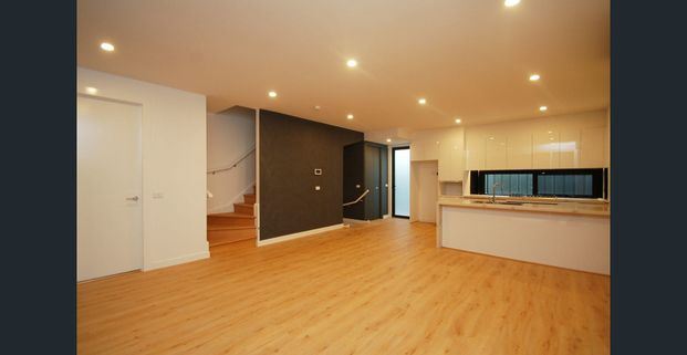 ELEGANT, MUST BE SEEN! - Photo 1