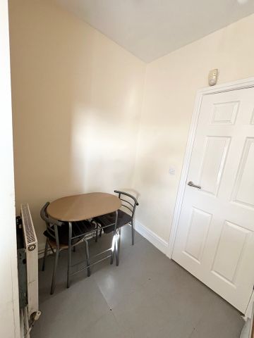 1 Bed Flat, Page Hall Road, S4 - Photo 3