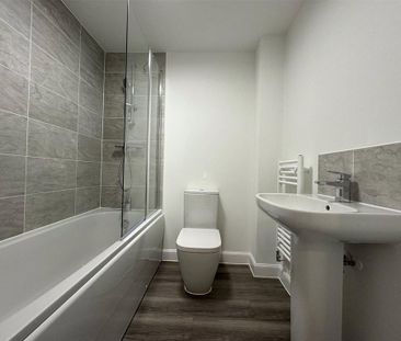 2 bedroom semi-detached house to rent - Photo 3